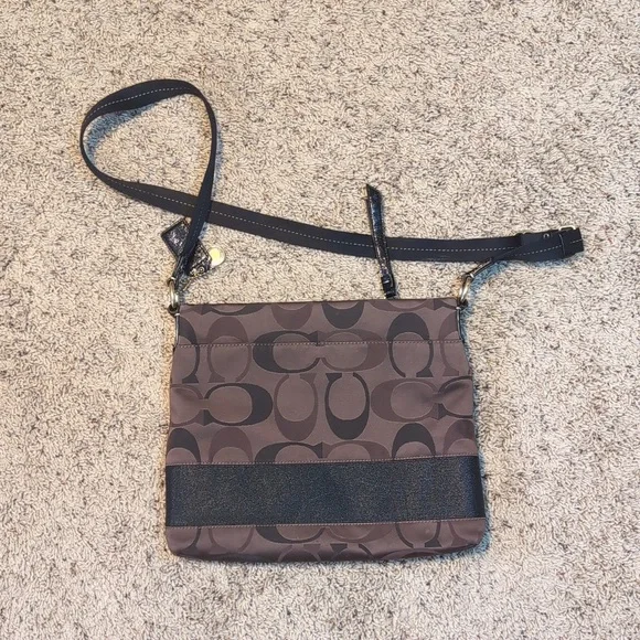 Coach Classic Brown Logo Print Large Travel Crossbody Bag Adjustable Strap - Picture 7 of 13